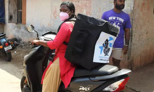 ഈ മ​ത്സ്യ​ക്കു​ട്ട​ക​ൾ ഇനി ത​ട്ടി​ത്തെറിപ്പിക്കാനാകില്ല; വനിത കൂട്ടായ്മയുടെ ഒാൺലൈൻ വിജയകഥയാണിത്