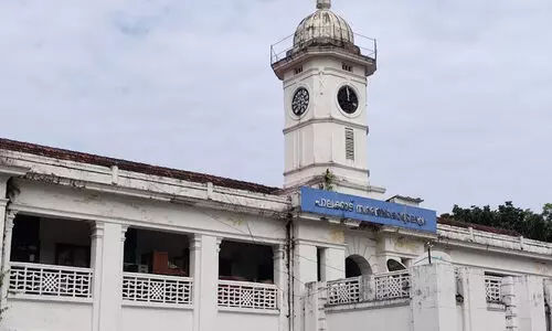 പാലക്കാട്​ നഗരസഭ യോഗത്തിൽ കൈയാങ്കളി; വനിത കൗൺസിലർക്ക്​ മർദനം