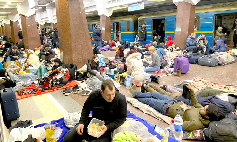 യുക്രെയ്നിൽനിന്ന് പോളണ്ട് വഴി ഡൽഹിക്ക്; സാഹസിക യാത്രയുടെ അമ്പരപ്പ് മാറാതെ ആനന്ദ് ദയാൽ യുക്രെയ്നിൽനിന്ന് പോളണ്ട് വഴി ഡൽഹിക്ക്; സാഹസിക യാത്രയുടെ അമ്പരപ്പ് മാറാതെ ആനന്ദ് ദയാൽ