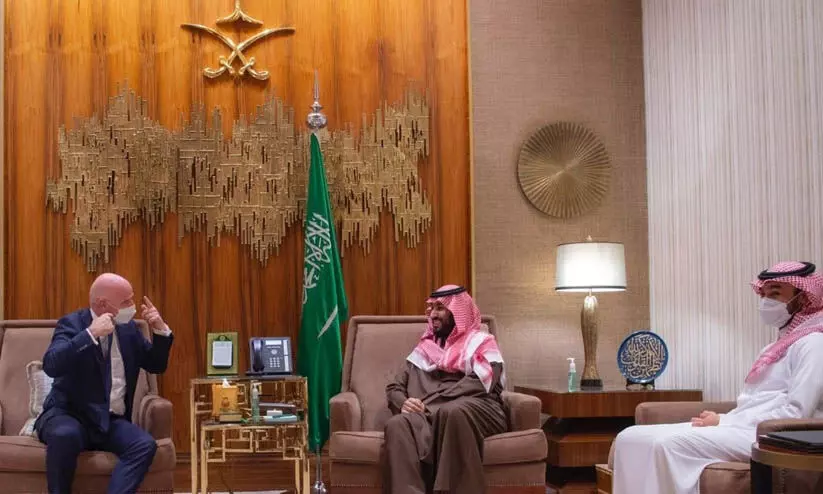 റിയാദിൽ ഫിഫ പ്രസിഡന്റ്-സൗദി കിരീടാവകാശി കൂടിക്കാഴ്ച റിയാദിൽ ഫിഫ പ്രസിഡന്റ്-സൗദി കിരീടാവകാശി കൂടിക്കാഴ്ച