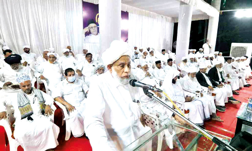 Thousands gathered; Hyder Ali commemorated himself in Faizabad