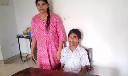 ഇന്ന് വനിത ദിനം; ഈ അമ്മമരമാണ് നിപിന്റെ തണൽ