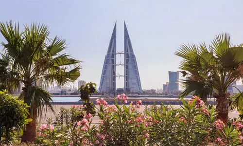 ദി​സ്​ ഈ​സ്​ ബ​ഹ്​​റൈ​ൻ സൊ​സൈ​റ്റി പ്ര​സി​ഡ​ൻ​റി​നെ വി​ദേ​ശ​കാ​ര്യ മ​ന്ത്രി സ്വീ​ക​രി​ച്ചു