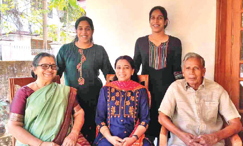 വനിത രത്‌നം പുരസ്കാര നിറവിൽ ഡോ. സുധ