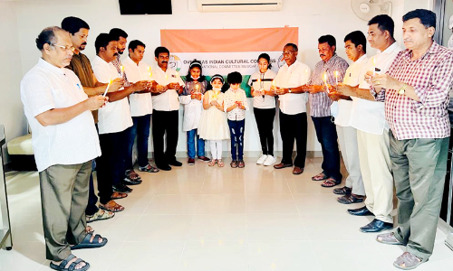 യു​ദ്ധ വി​രു​ദ്ധ പ്ര​തി​ജ്ഞ​യും പ്രാ​ർ​ഥ​ന​യും