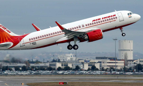 വനിത ജീവനക്കാരുമായി 10 സർവിസ് നടത്തി എയർ ഇന്ത്യ
