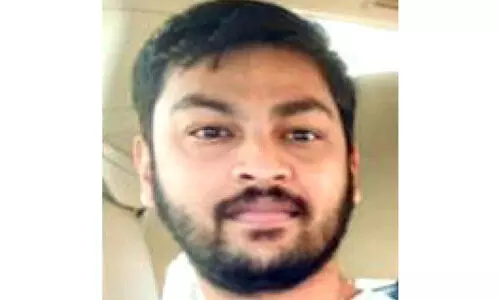 കാ​റി​ന്​ തീ​പി​ടി​ച്ച്​ മ​രി​ച്ച പ്ര​വാ​സി​യു​ടെ മൃ​ത​ദേ​ഹം കു​വൈ​ത്തി​ൽ ഖ​ബ​റ​ട​ക്കി