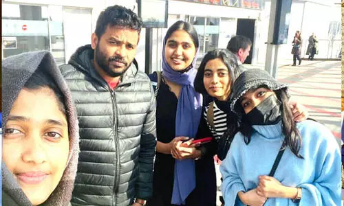 യു​ദ്ധ​ഭൂ​മി​യി​ൽ​നി​ന്ന് ആ​ശ്വാ​സ​തീ​ര​മ​ണ​ഞ്ഞു