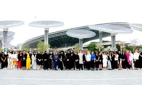 വനിതകൾക്ക് അഭിവാദ്യമർപ്പിച്ച് യു.എ.ഇ