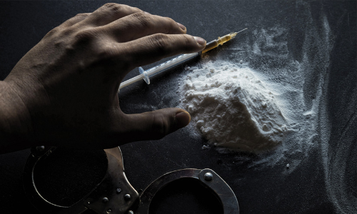 മദ്യലഹരിയിൽ യുവാവിന്‍റെ പരാക്രമം; നാലു സ്ത്രീകളെ ഹെൽമറ്റ് കൊണ്ട് തലക്കടിച്ചു