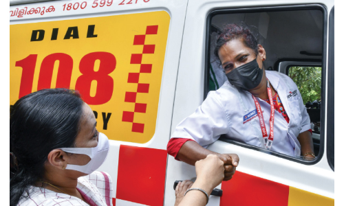 ആംബുലൻസ്​ വളയം ഇനി ദീപമോളുടെ കൈയിൽ ഭദ്രം