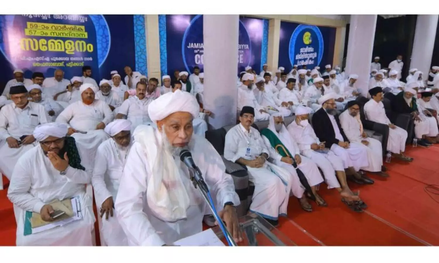 പ്രൗഢോജ്ജ്വലമായി ജാമിഅ സമ്മേളനം; ഒ​ഴു​കി​യെ​ത്തി​യത് ആയിരങ്ങൾ