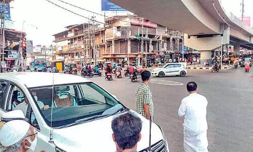 എടപ്പാളിൽ പുനരാരംഭിച്ച സിഗ്നൽ സംവിധാനം കെ.ടി. ജലീൽ എം.എൽ.എ നിർത്തിവെപ്പിച്ചു