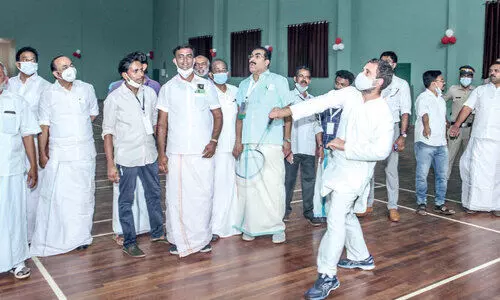 സുല്ലമുസ്സലാം സയൻസ് കോളജിലെ ഇൻഡോർ സ്റ്റേഡിയം തുറന്നു