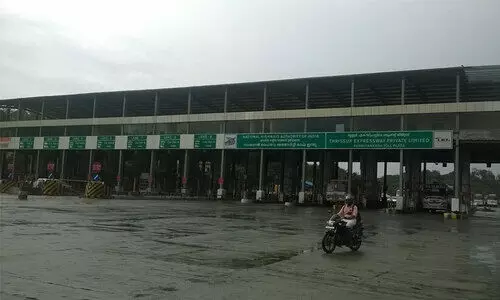 പന്നിയങ്കരയിലെ ടോൾ പ്രശ്നം: വിഷു ദിനത്തിൽ ബസുടമകൾ ഭിക്ഷാടനം നടത്തും