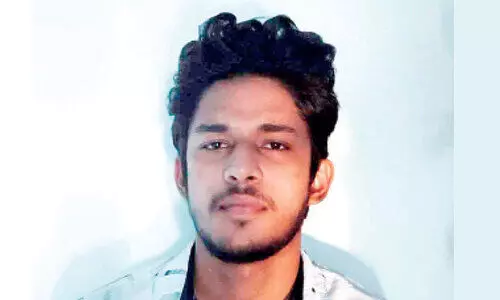 യു​ദ്ധ​ഭൂ​മി​യി​ലെ പ​ലാ​യ​ന​ത്തി‍ന്‍റെ ഓ​ർ​മ​യി​ൽ ഷാ​സി​ൻ