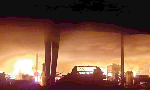 പള്ളിപ്പുറത്ത് പ്ലൈവുഡ് കമ്പനിയിൽ വൻ അഗ്നിബാധ