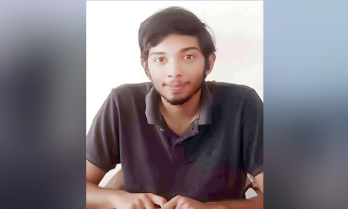 ബ​ങ്ക​റി​ൽ​നി​ന്ന് ഇ​റ​ങ്ങി​ത്തി​രി​ച്ച മ​തി​ല​കം സ്വ​ദേ​ശി​യാ​യ മൂ​ന്നാ​മ​ത്തെ വി​ദ്യാ​ർ​ഥി​യും വീ​ട​ണ​ഞ്ഞു