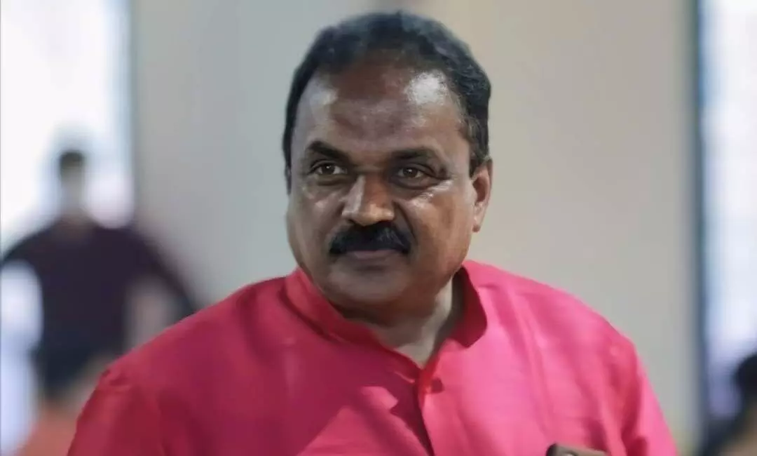 കെ.എസ്.ആർ.ടി.സി ജീവനക്കാരൻ നടുറോഡിൽ പെ​ട്രോൾ ഒഴിച്ച് തീ കൊളുത്തി മരിച്ചു