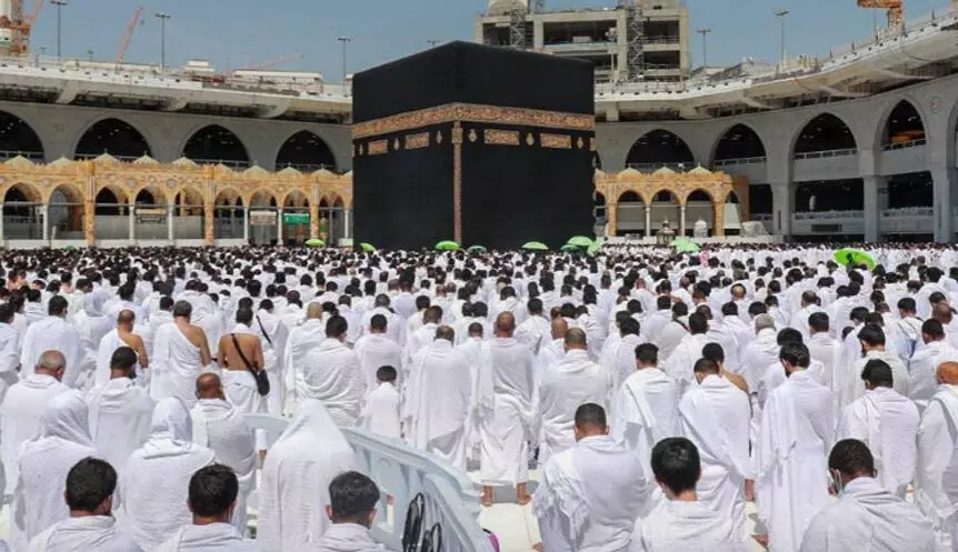 അഞ്ച് വയസിന് താഴെ പ്രായമുള്ള കുട്ടികൾക്ക് രക്ഷിതാക്കളോടൊപ്പം ഇരു ഹറമുകളിൽ പ്രവേശിക്കാം അഞ്ച് വയസിന് താഴെ പ്രായമുള്ള കുട്ടികൾക്ക് രക്ഷിതാക്കളോടൊപ്പം ഇരു ഹറമുകളിൽ പ്രവേശിക്കാം