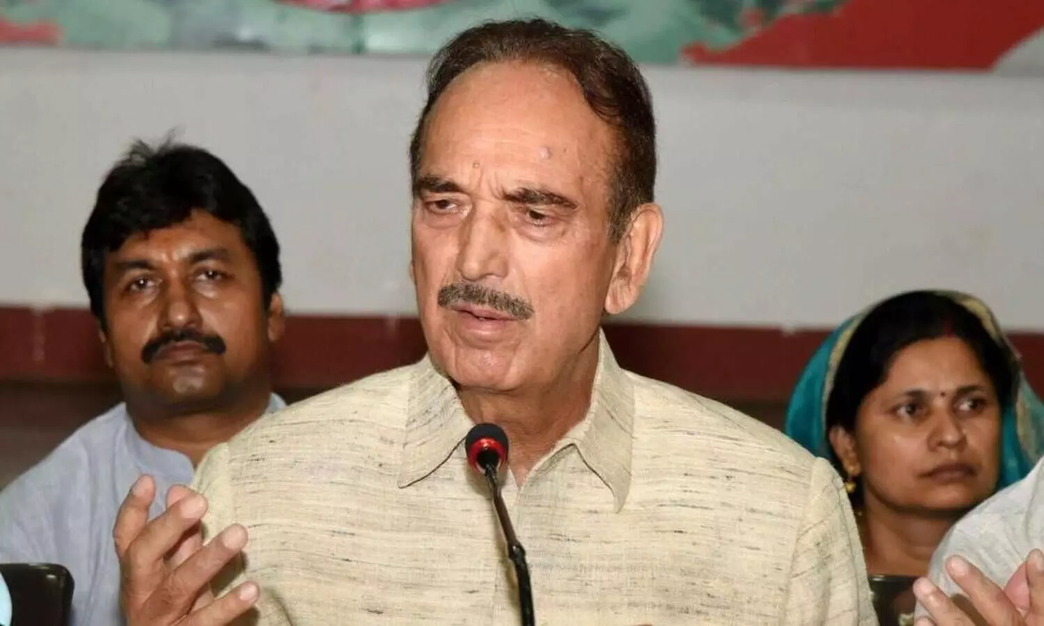 കോൺഗ്രസിന്റെ തോൽവിയിൽ ഹൃദയം നുറുങ്ങുന്നുവെന്ന് ഗുലാം നബി ആസാദ്