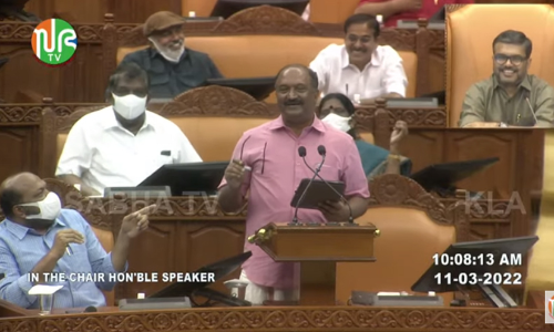 എന്‍റെ ഷർട്ടും കൈത്തറിയാണ്, വ്യവസായ മന്ത്രി പറയണമെന്ന് പറഞ്ഞിരുന്നു; സഭയെ ചിരിപ്പിച്ച് ധനമന്ത്രിയുടെ വാക്കുകൾ