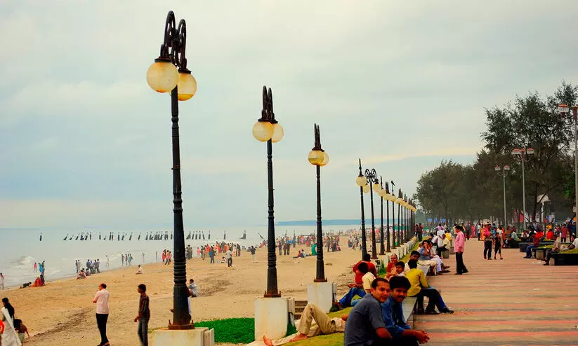 വൻകിട പദ്ധതികളില്ല; കോഴിക്കോടിന് നിരാശ വൻകിട പദ്ധതികളില്ല; കോഴിക്കോടിന് നിരാശ