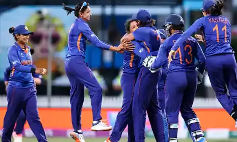 വ​നി​ത ലോ​ക​ക​പ്പ്: മന്ദാനക്കും കൗറിനും സെഞ്ച്വറി; ഇന്ത്യക്ക് തകർപ്പൻ ജയം