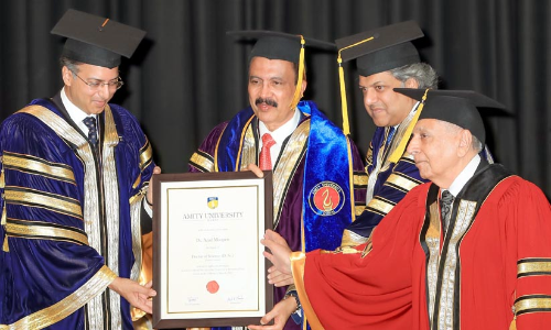 ഡോ. ആസാദ് മൂപ്പന് അമിറ്റി യൂനിവേഴ്സിറ്റി ഡോക്ടറേറ്റ്