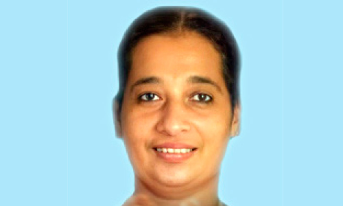 വിഷം അകത്തുചെന്ന് ചികിത്സയിലായിരുന്ന നഴ്സ് മരിച്ചു