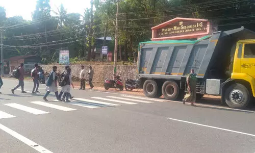 സ്കൂള്‍ സമയത്ത് ടിപ്പര്‍ ലോറികൾ നിയന്ത്രിക്കണമെന്നാവശ്യം