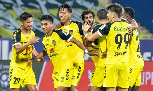 ഹൈസ്പീഡ് ഹൈദരാബാദ്; ആ​ദ്യ പാ​ദ സെ​മി​യി​ൽ മോ​ഹ​ൻ ബ​ഗാ​നെ 3-1ന് ​തകർത്തു