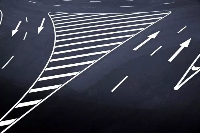 വരി തെറ്റിച്ചാൽ കുടുങ്ങും വരി തെറ്റിച്ചാൽ കുടുങ്ങും