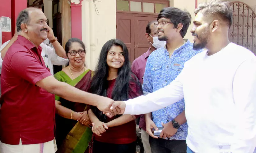 കൊല്ലത്തിന്റെ മുഖച്ഛായ മാറും -ധനമന്ത്രി കൊല്ലത്തിന്റെ മുഖച്ഛായ മാറും -ധനമന്ത്രി