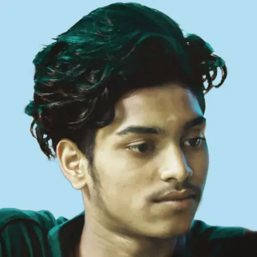 ബ​സും ബൈ​ക്കും കൂ​ട്ടി​യി​ടി​ച്ച് യു​വാ​വ് മ​രി​ച്ചു