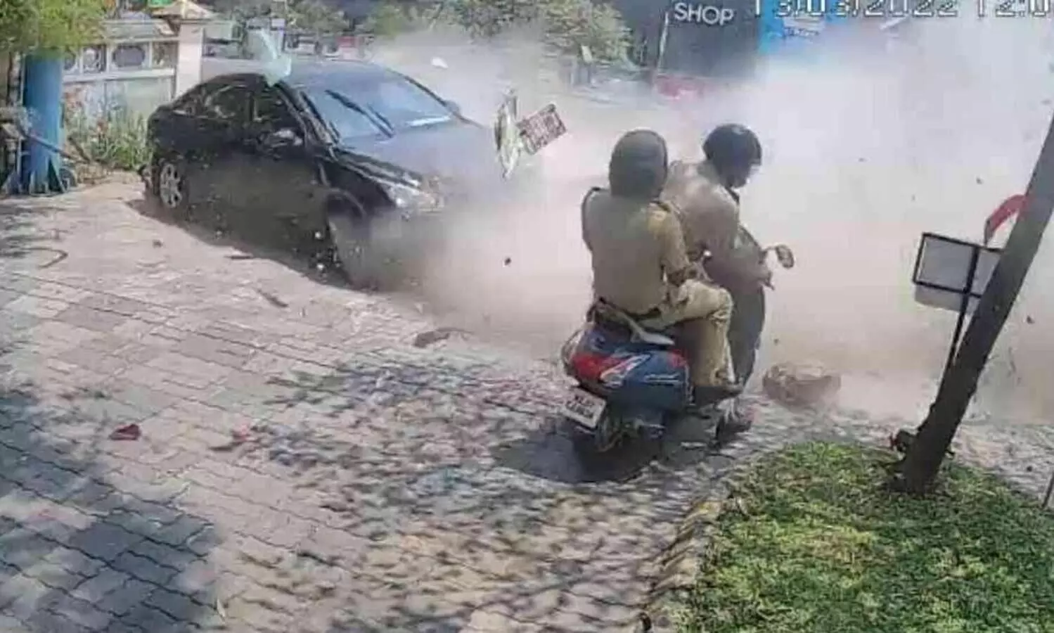 kakkanad car accident video