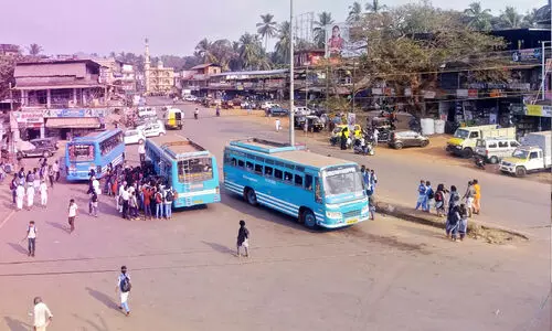 എന്നു വരും ബദിയടുക്ക ടൗൺ ബസ് സ്റ്റാൻഡ് കെട്ടിടം? എന്നു വരും ബദിയടുക്ക ടൗൺ ബസ് സ്റ്റാൻഡ് കെട്ടിടം?
