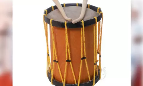 ചെണ്ടകൾ വാങ്ങിയതിലും അഴിമതി; ആദിവാസി വനിതകളുടെ ശിങ്കാരിമേളം പദ്ധതി നിലച്ചു