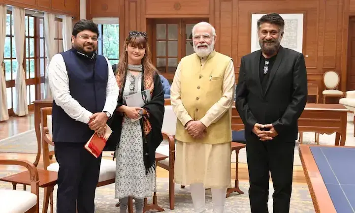 കശ്മീർ ഫയൽസ് സംഘം പ്രധാനമന്ത്രിയെ കണ്ടു; സിനിമക്ക് അഭിനന്ദനങ്ങളുമായി മോദി