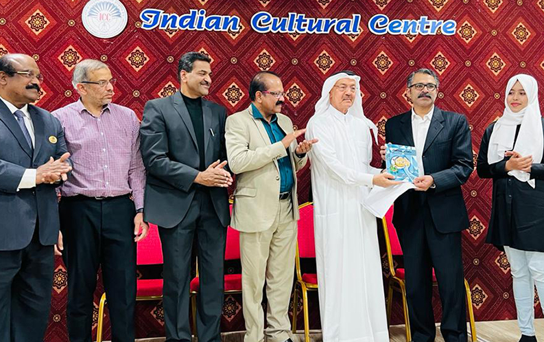 സാംസ്കാരിക സമന്വയത്തിന്റെ വേദിയായി പുസ്തക പ്രകാശനം സാംസ്കാരിക സമന്വയത്തിന്റെ വേദിയായി പുസ്തക പ്രകാശനം