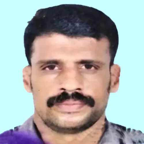 സ്‌​കൂ​ട്ട​ര്‍ യാ​ത്രി​ക​ന്‍ ലോ​റി​യി​ടി​ച്ച് മ​രി​ച്ചു