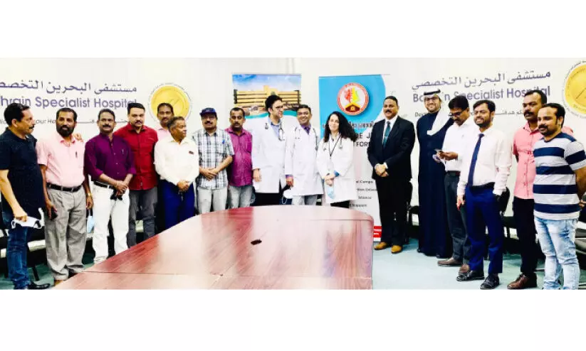 കോ​​ഴി​​ക്കോ​​ട് ജി​​ല്ല പ്ര​​വാ​​സി ഫോ​​റം ബോ​​ധ​​വ​​ത്​​​ക​​ര​​ണ ക്യാ​​മ്പ് ന​​ട​​ത്തി