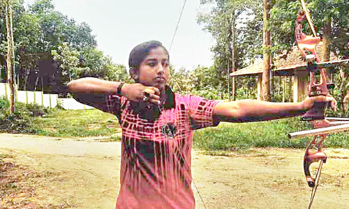 അനാമിക സുരേഷ് ഖേലോ ഇന്ത്യ, സീനിയർ നാഷനൽ മീറ്റിലേക്ക്