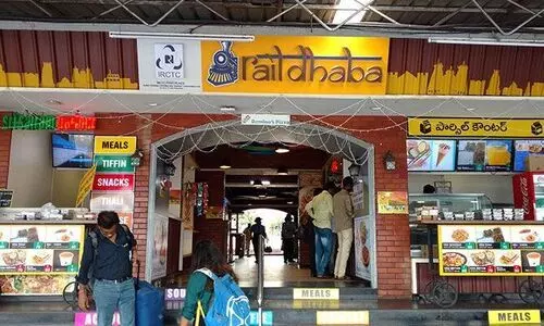 ഭക്ഷണശാല തുടങ്ങാൻ റെയിൽവേ; തീരുമാനം പുനഃപരിശോധിക്കണമെന്ന് ഐ.ആർ.സി.ടി.സി