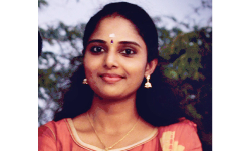 കെ.​സി.​എ ഗ്രാ​ൻ​ഡ്മാ​സ്റ്റ​ർ സീ​നി​യ​ർ കി​രീ​ടം ശ്രീ​ജ ബോ​ബി​ക്ക്​