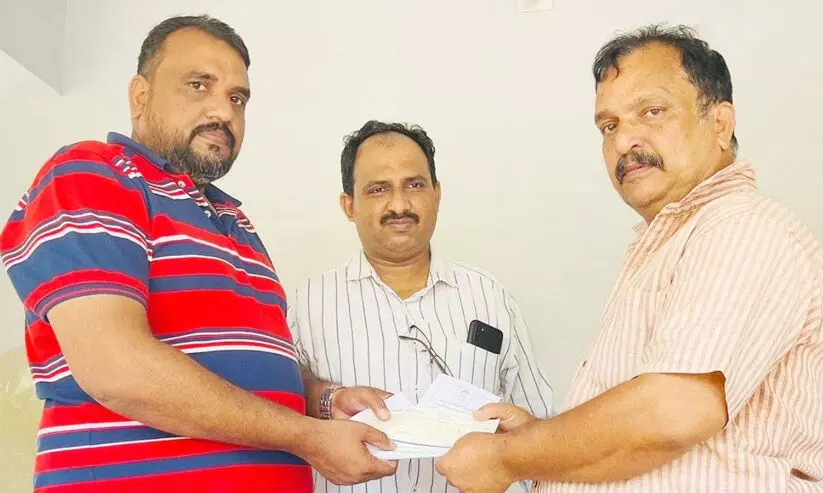 കൊയിലാണ്ടി താലൂക്ക് അസോ. ധനസഹായം കൈമാറി