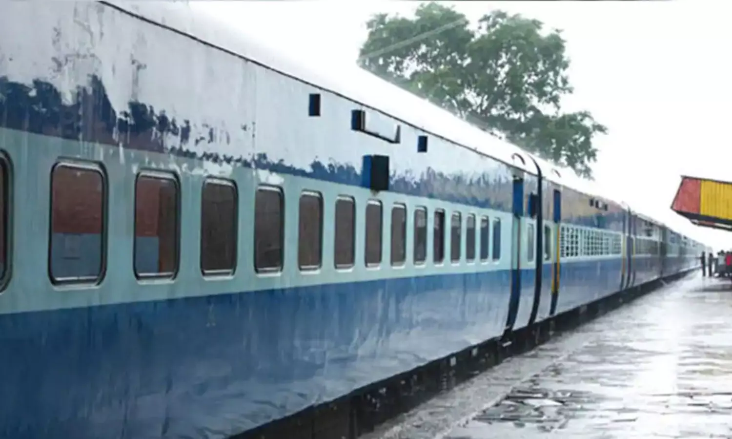 മകളെ യാത്രയാക്കാനെത്തിയ പിതാവ് ട്രെയിനില്‍നിന്ന്​ വീണ് മരിച്ചു; മകള്‍ക്ക് ഗുരുതര പരിക്ക്​