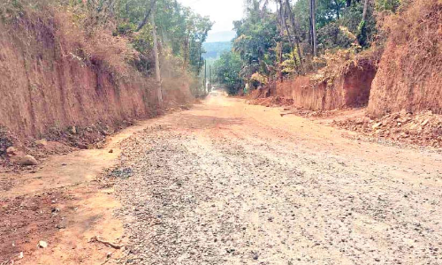 നാലുവർഷം; പണിതീരാതെ കണിയാർവയൽ - ഉളിക്കൽ റോഡ് നാലുവർഷം; പണിതീരാതെ കണിയാർവയൽ - ഉളിക്കൽ റോഡ്