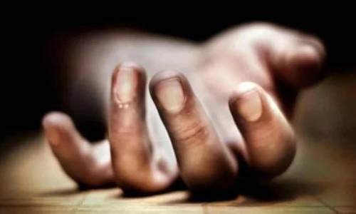 ഒരു വയസുള്ള മകനോടൊപ്പം യുവതി നാലാംനിലയിൽ നിന്ന് ചാടി; കുട്ടി തത്ക്ഷണം മരിച്ചു