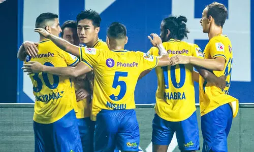 ലൂനയിലേറി കേ​ര​ള ബ്ലാ​സ്റ്റേ​ഴ്സ് ഫൈനലിൽ